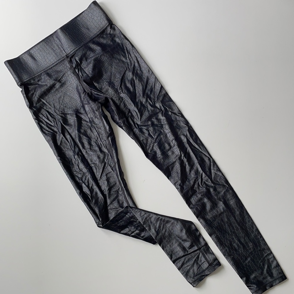 Carbon38 snakeskin Takara leggings
